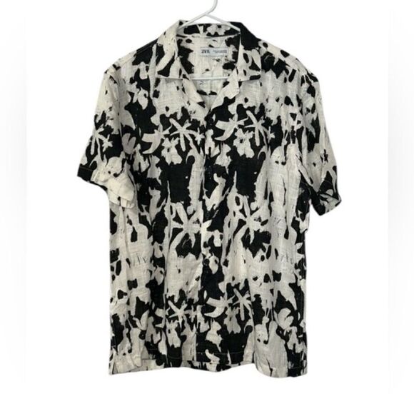 Zara Printed Men's Black & White Button Down
Shirt(Size XL) - Picture 2 of 6